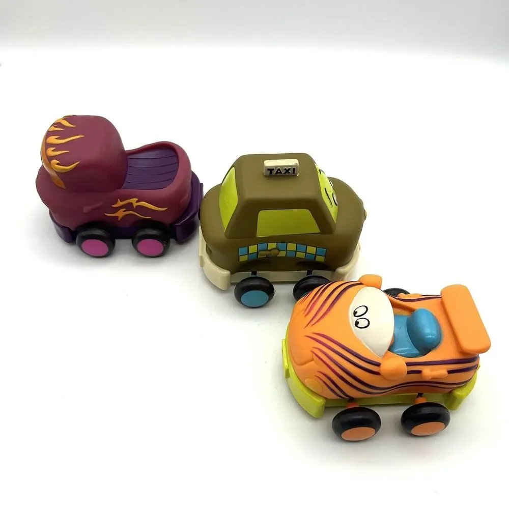 Battat Just B Toys Wheels Pull Back Car Toy Lot of Three 3 Taxi Flame Car Tiger